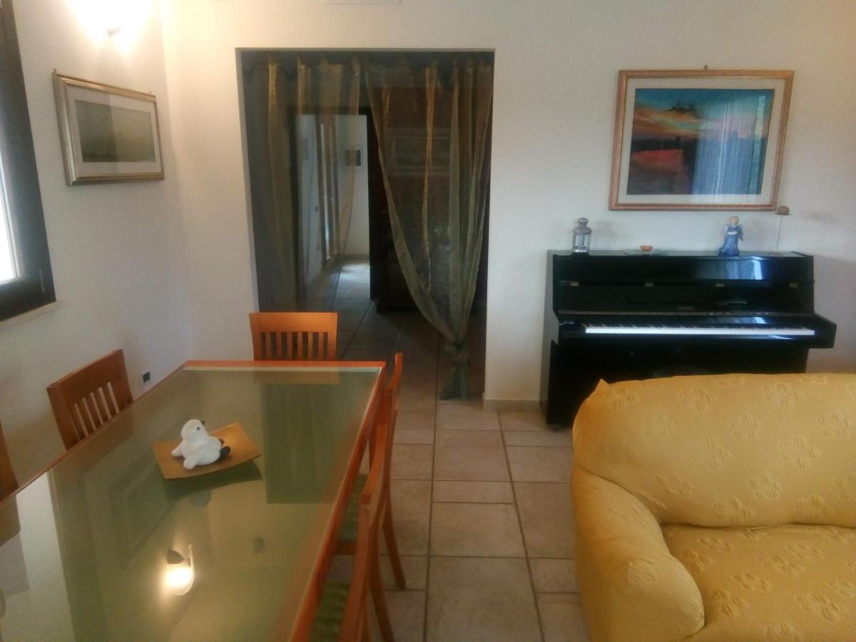 Casa Vacanze Menta Fiorita Flumini di Quartu Exterior foto