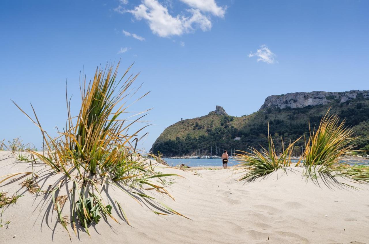 Casa Vacanze Menta Fiorita Flumini di Quartu Exterior foto